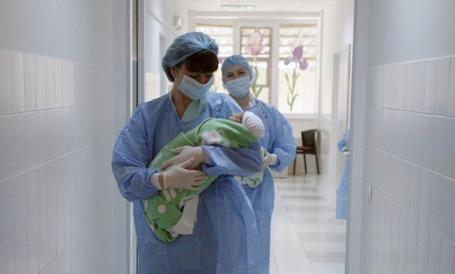 Неонатальна допомога у медичних закладах Херсонської області:: де безкоштовно батьки новонароджених можуть отримати цю послугу?