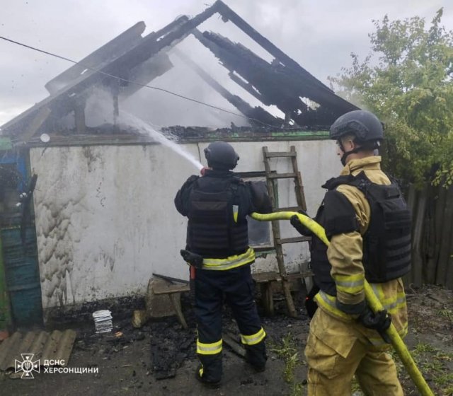 Рятувальники ліквідували пожежу у селі Новокаїри