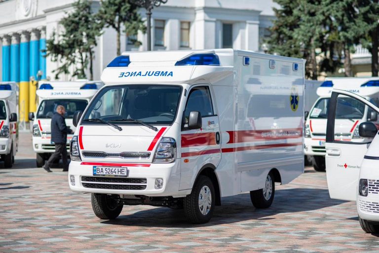 Медики Херсонщини отримають транспорт від Корейського Червоного Хреста