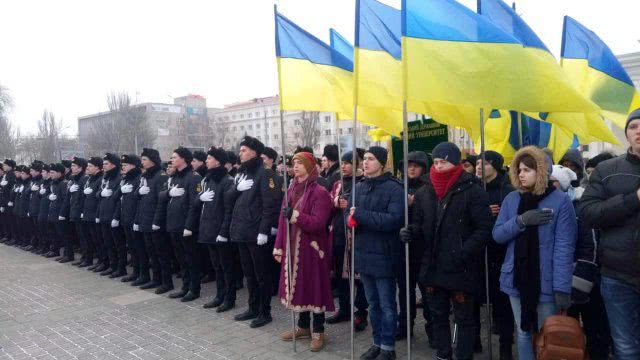 В центре Херсона прошел флешмоб единения 