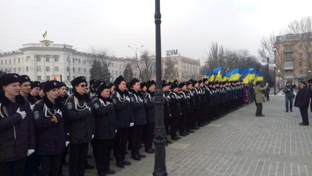 В центре Херсона прошел флешмоб единения 