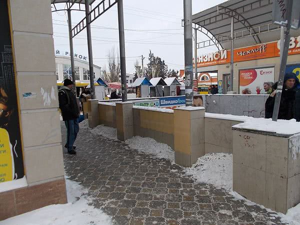 В подземном переходе у Центрального рынка навели порядок, - Инспекции по благоустройству Херсона