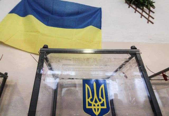 Политолог: наиболее содержательно ведет кампанию Тимошенко