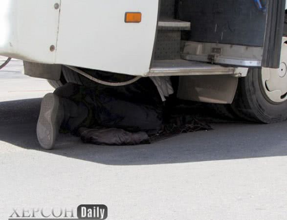 На Потемкинской не могли сдвинуть с места маршрутку