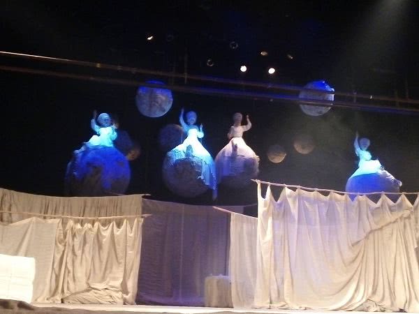 Вне времени: в Херсоне показали актуальную и креативную постановку Мольера