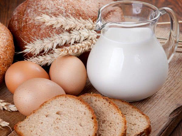 В Украине в мае подорожает хлеб и молочка - экономист