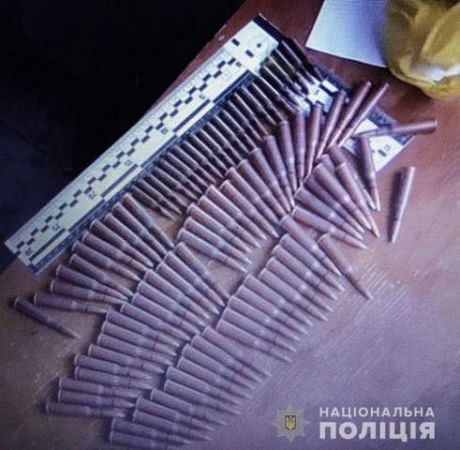 Более 100 патронов к автомату изъяли участковые полицейские у жителя Ивановского района