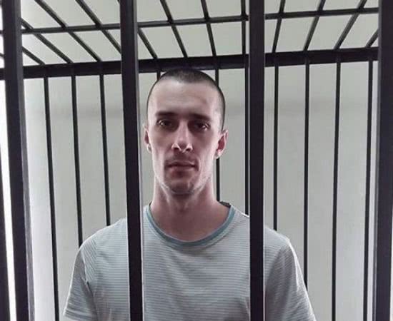 Херсонца Шумкова больше месяца держат в штрафном изоляторе в РФ, он похудел на 20 кг, - консул
