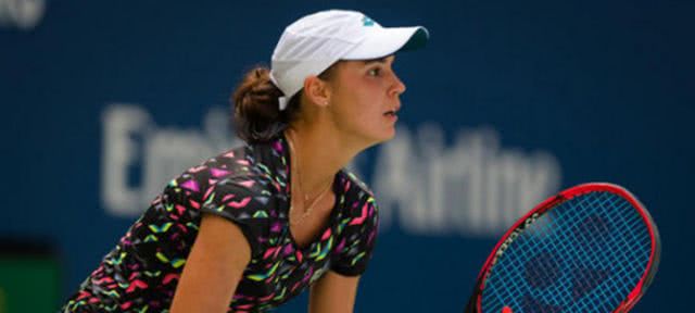 Новокаховская теннисистка Ангелина Калинина пробилась в четвертьфинал престижного турнира в Польше