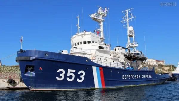 Российское судно заметили вблизи украинского Джарылгача