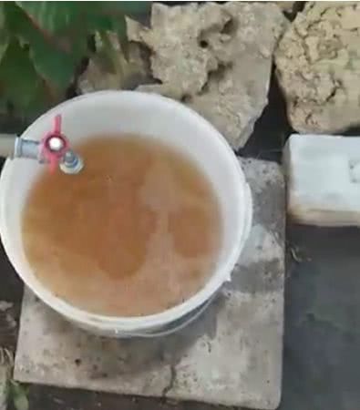 Херсонцы жалуются на качество воды из-под кранов