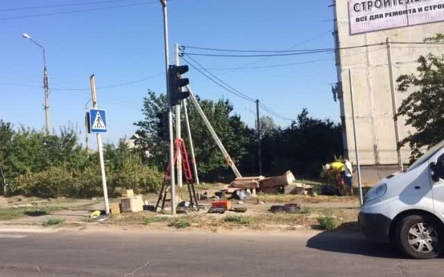 В Скадовске на самом опасном перекрестке сегодня установят светофор