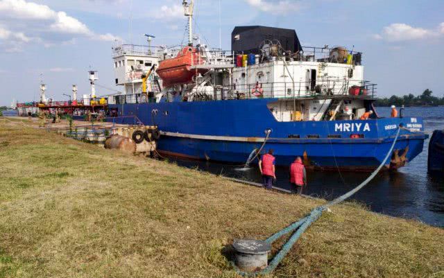 Арестованный танкер Mriya доставили в порт Херсона, – Прокуратура АРК