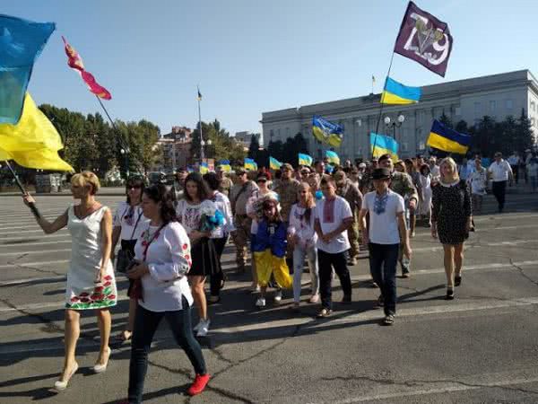 В Херсоне прошел марш защитников Украины