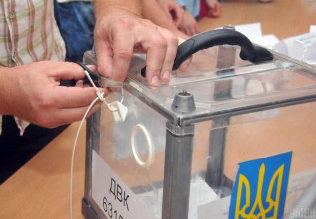 Местные выборы в Украине могут пройти уже в декабре – СМИ
