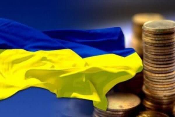 Угроза дефолта отступает: Украину повысили в международном рейтинге
