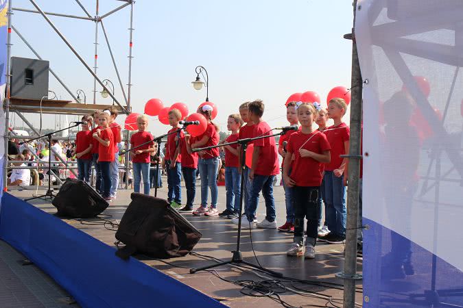 Херсонці розпочали вітати місто з днем народження