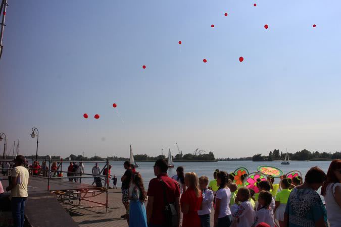 Херсонці розпочали вітати місто з днем народження