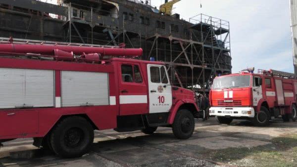 У Херсоні ліквідовано пожежу на суховантажі