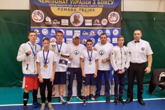 Херсонские боксеры привезли медали с чемпионата Украины
