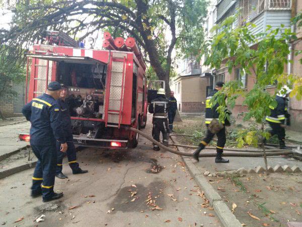 Херсонські рятувальники ліквідували пожежу у квартирі багатоповерхівки