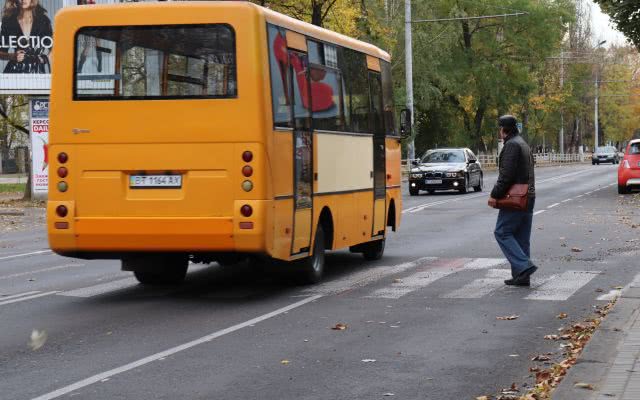 Херсонцу переехали ноги на пешеходном переходе