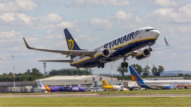 Ryanair анонсировал еще один рейс из Херсона в Польшу
