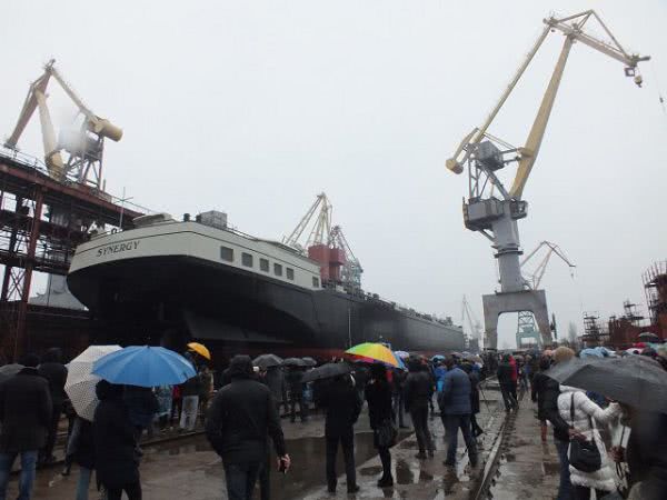 Smart Maritime Group спустила на воду третий танкер для нидерландской VEKA Shipbuilding