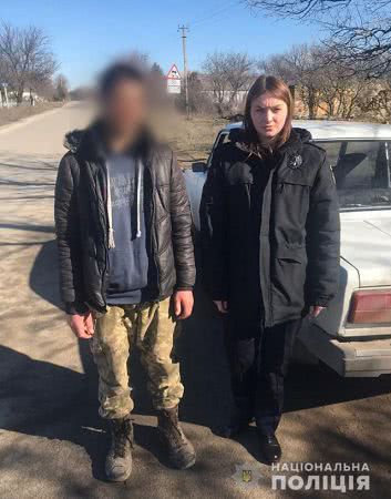 Ювенальные полицейские разыскали подростка, который пешком отправился за 12 км в гости к маме