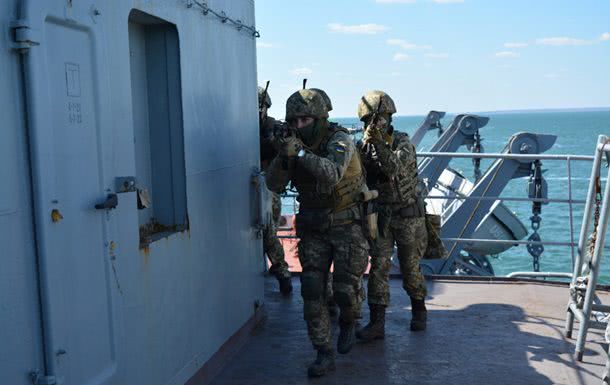 В Азовском море прошли учения по отражению атаки