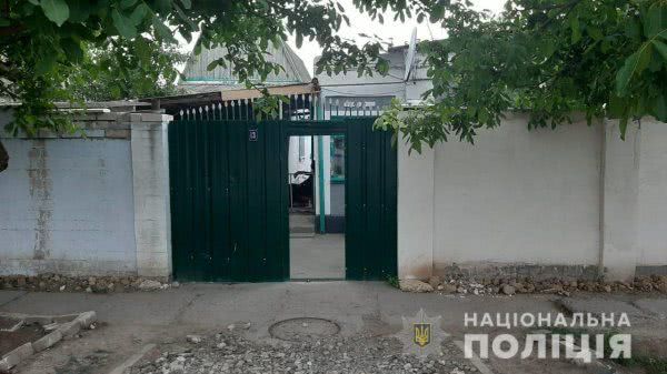 Херсонські поліцейські розкрили грабіж у Дніпровському районі