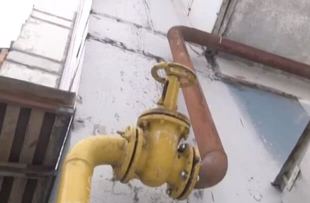 Газовая труба, кадр из видео
