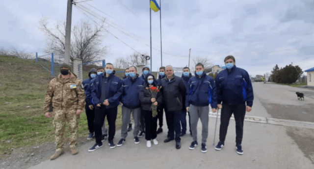 Моряки, спасенные с затонувшего судна в Румынии, вернулись в Украину