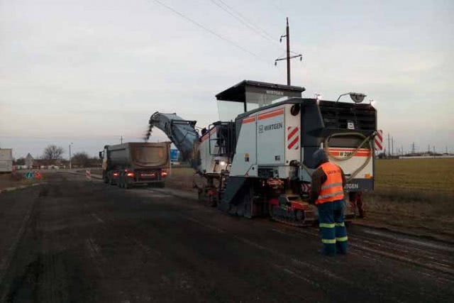 На Херсонщине начали ремонтировать дорогу от Чкалово в Асканию-Нова