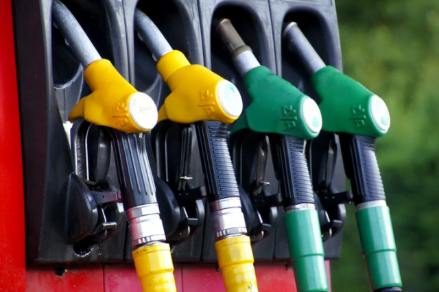 Цены на бензин и дизельное топливо снова подскочили: прогноз роста