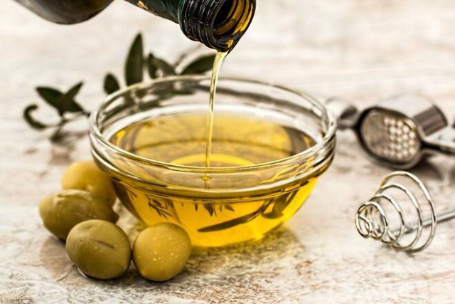 Украинцы нарастили потребление оливкового масла: большинство продукции завозили три страны