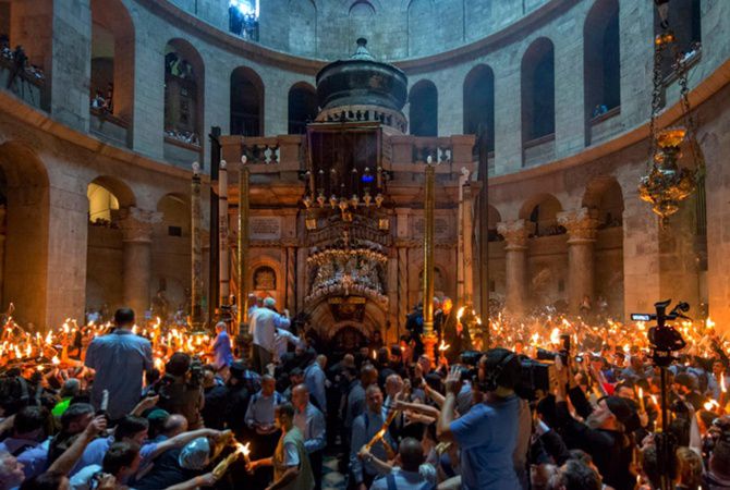 Пасха-2021: Афон закрыт, Иерусалим под вопросом, в храм идти необязательно