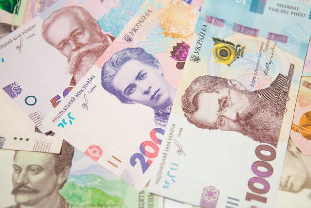 В Украине стартует прием заявок на получение карантинных 8000 грн