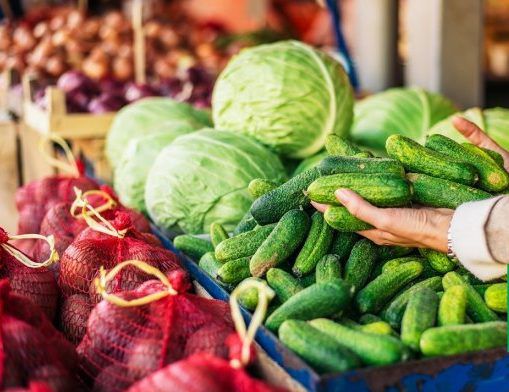 В Украине резко подорожали овощи на рынках: рекордсменами стали картофель, капуста и огурцы