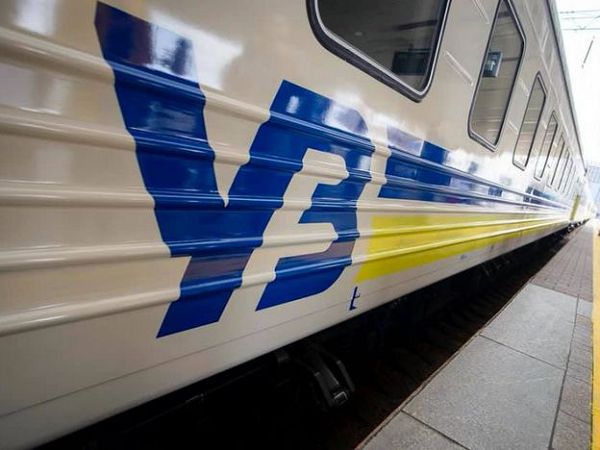Два "херсонские" поезда наделали Укрзализныце ущерб на 168 млн. гривен