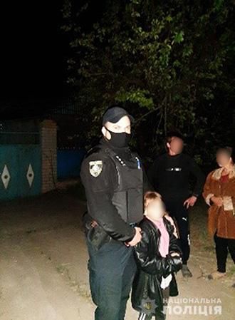 Ночью полицейские искали 7-летнюю девочку