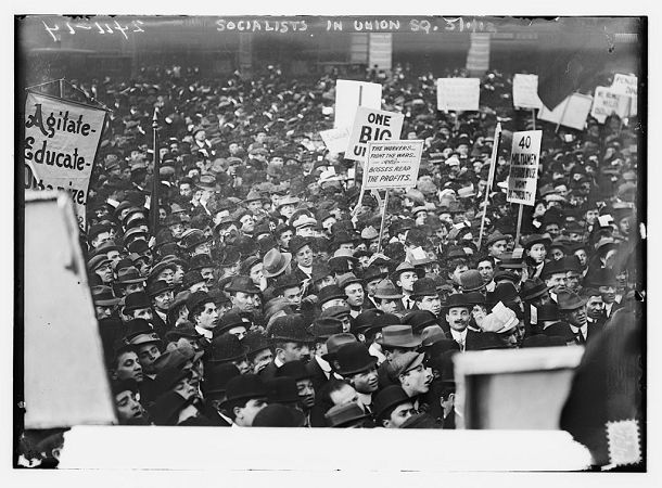 Митинг социалистов на Юнион-сквер в Нью-Йорке 1 мая 1912 года