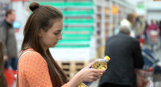 Украинское масло в польском супермаркете дешевле на 10%, — Лещенко
