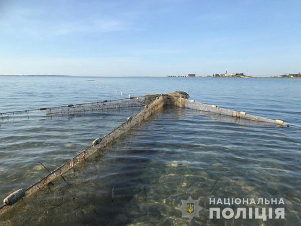 Полицейские на воде Херсонщины предупредили ущерба государству на несколько миллионов гривен