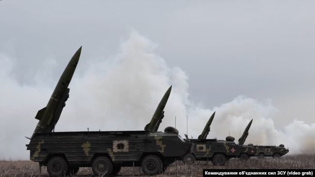 Стрельбы ракетного комплекса "Точка У" на учениях ВСУ в Херсонской области