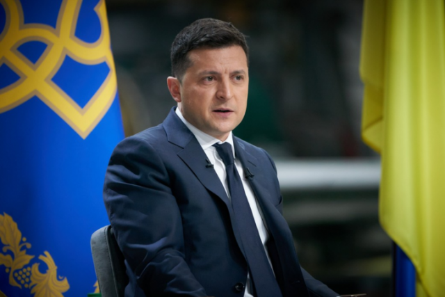 Большая часть украинцев – против второго срока Зеленского - опрос