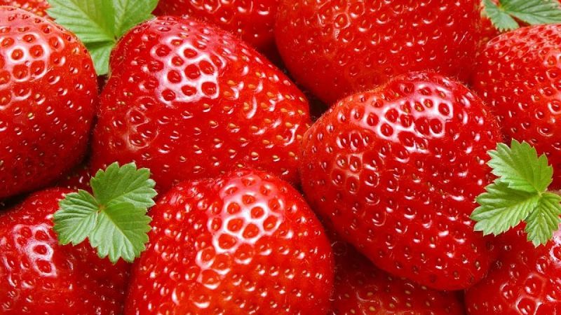 В Украине подешевела клубника: цены на ягоду упали более чем в два раза