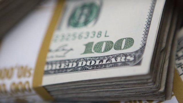 Курс доллара в Украине может взлететь до конца 2021 года: экономист дал прогноз