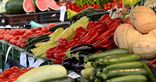 Из-за непогоды в Херсонской области сгнил урожай: подорожают ли фрукты и овощи