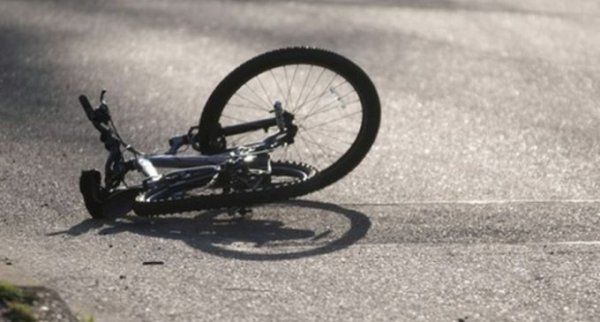 В Олешках людина померла на велосипеді